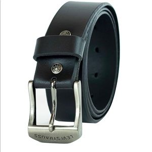 NWT Levi’s Men’s 100% Leather Belt Prong Buckle